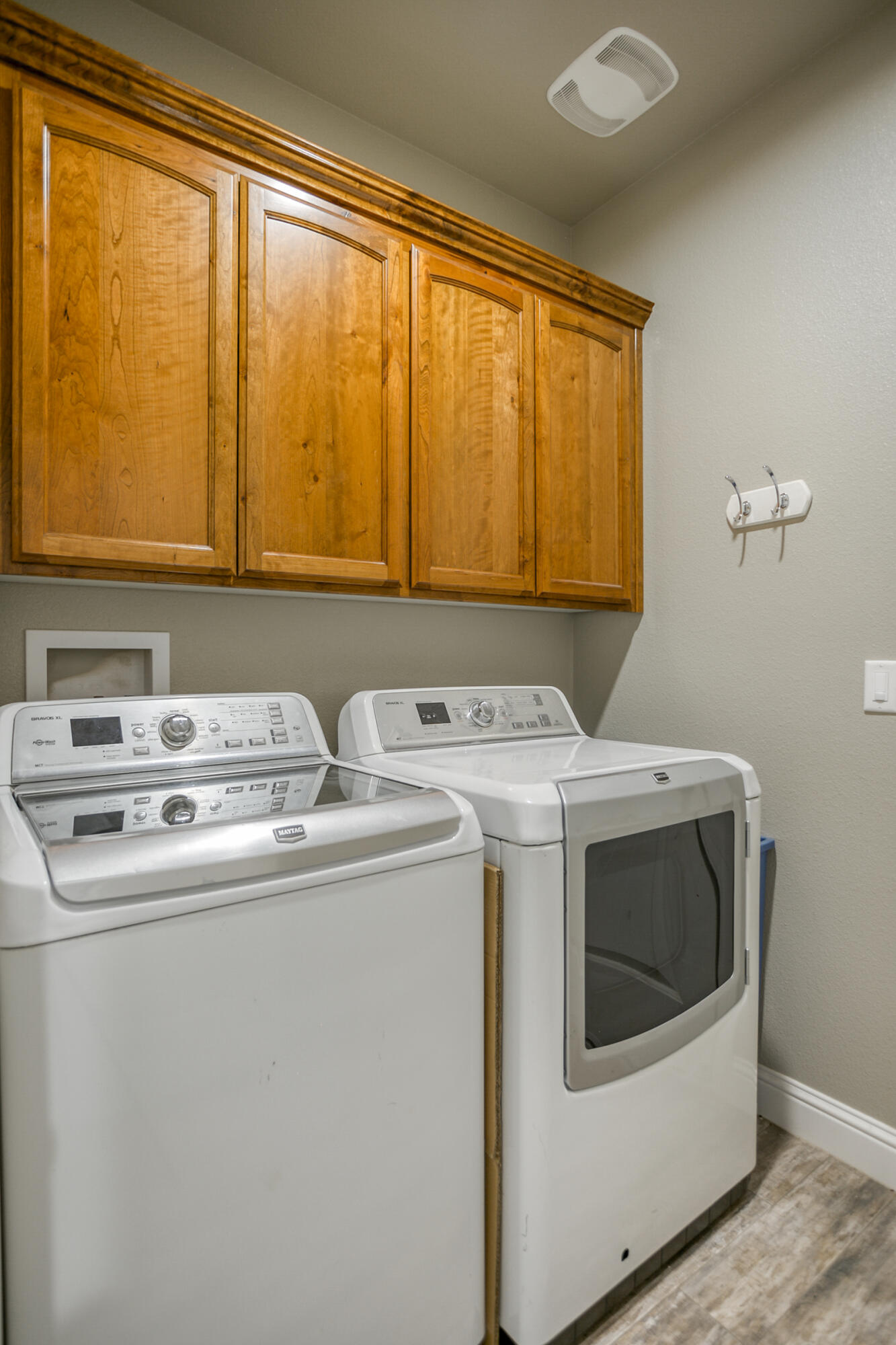 3433 Lemurian Road Redding, CA 96002 - Photo 21 of 32 IMG_6727