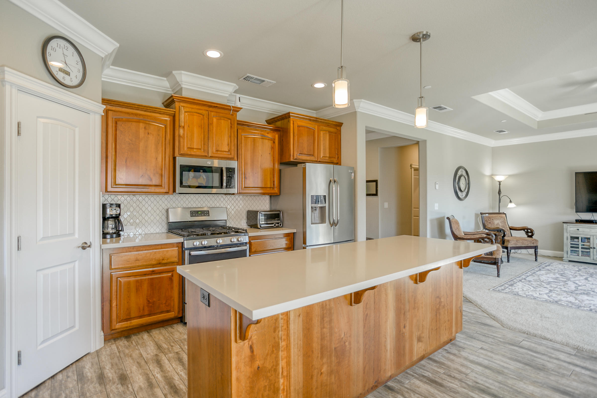 3433 Lemurian Road Redding, CA 96002 - Photo 9 of 32 IMG_6607