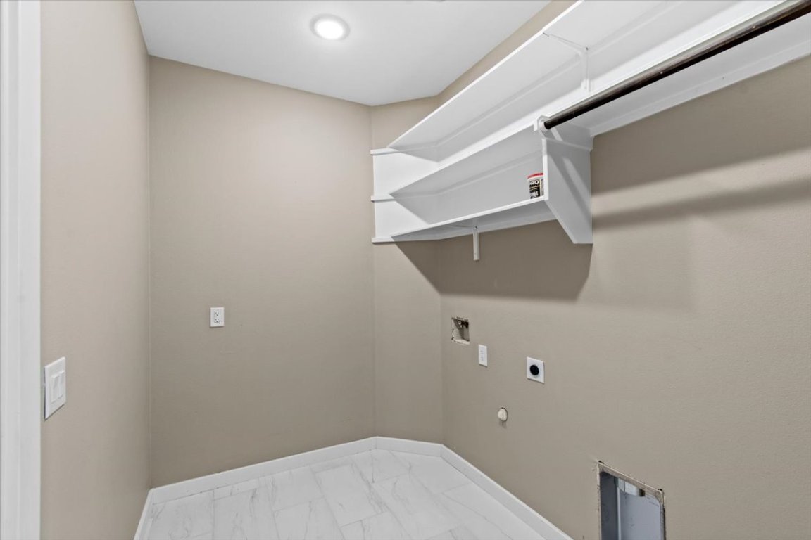 17503 Panorama Drive Dripping Springs, TX 78620 - Photo 15 of 26 a view of small space