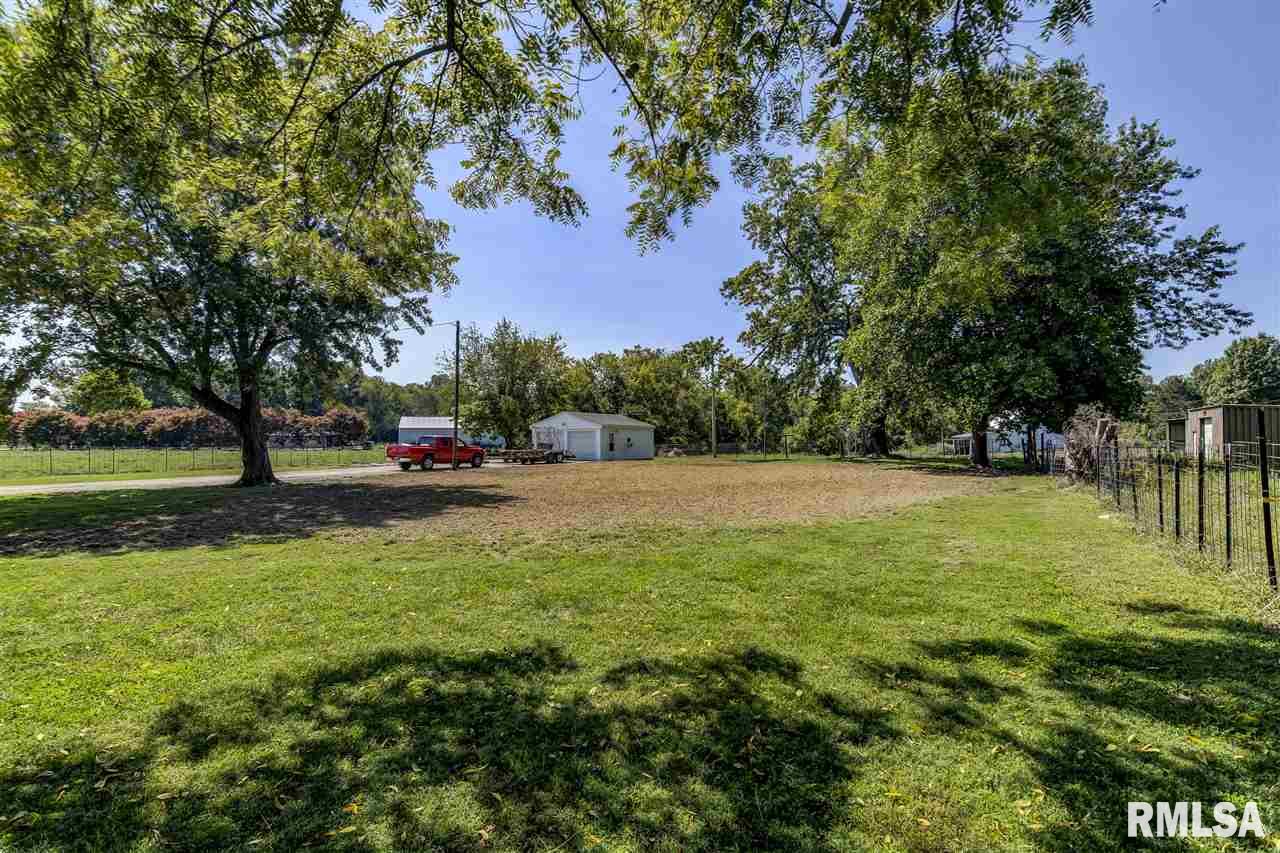 6200 Chicken Bristle Road Rochester, IL 62563 - Photo 11 of 16