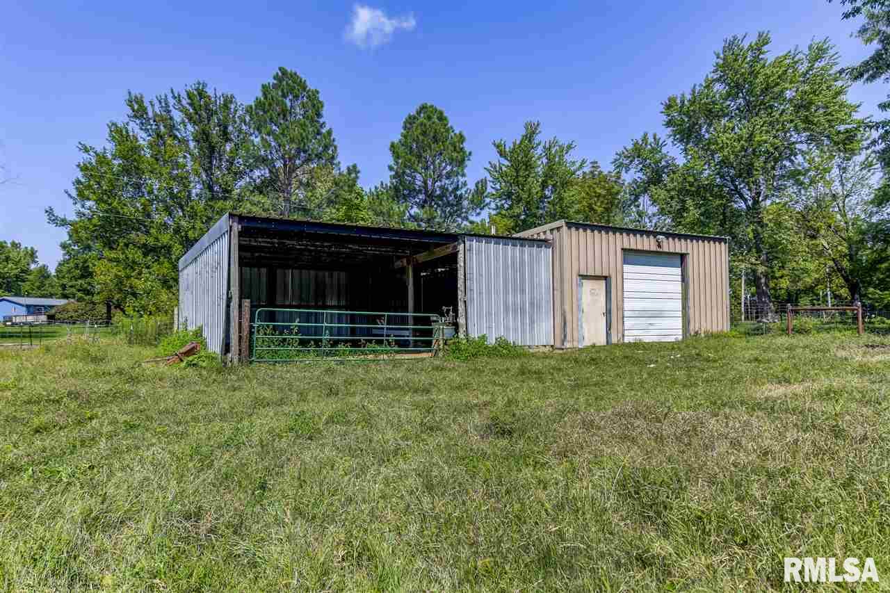 6200 Chicken Bristle Road Rochester, IL 62563 - Photo 13 of 16