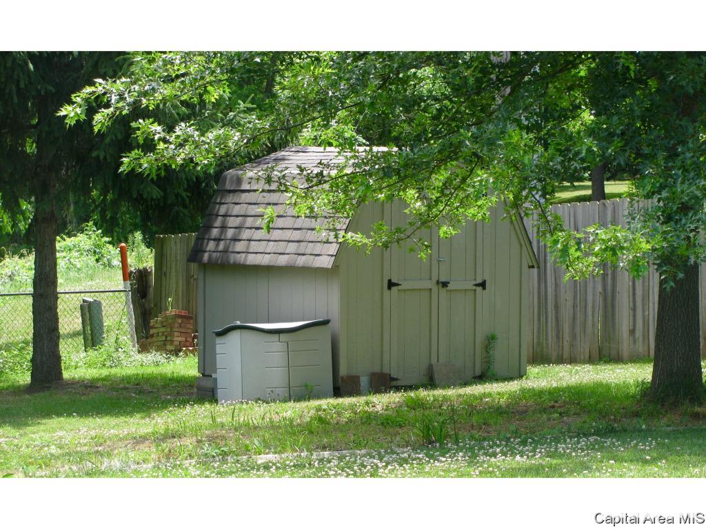 8025 West Outer Road Sherman, IL 62684 - Photo 23 of 30 Gallery Image 23