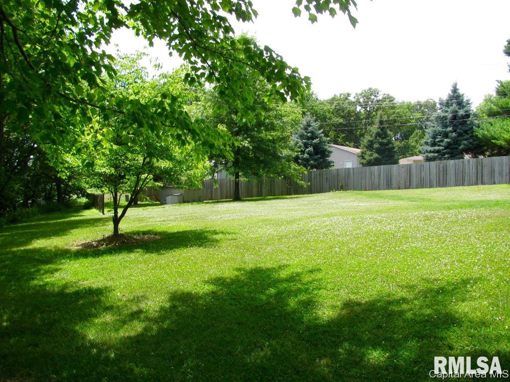 8025 West Outer Road Sherman, IL 62684 - Photo 24 of 30 Gallery Image 24