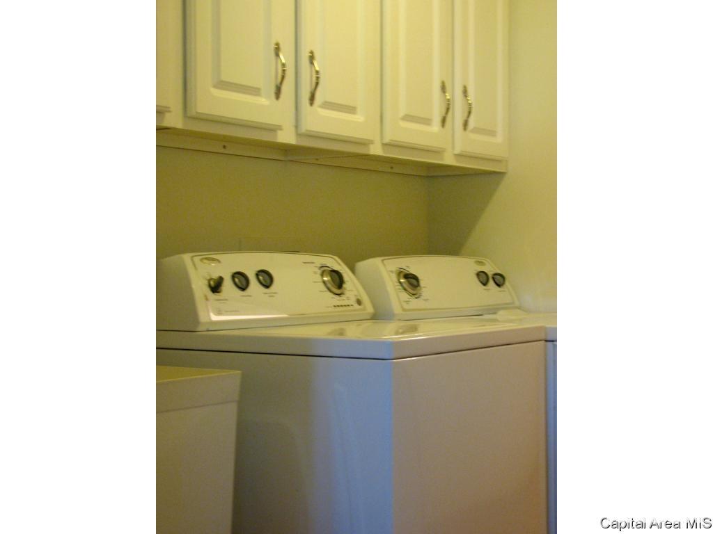 8025 West Outer Road Sherman, IL 62684 - Photo 6 of 30 Gallery Image 6
