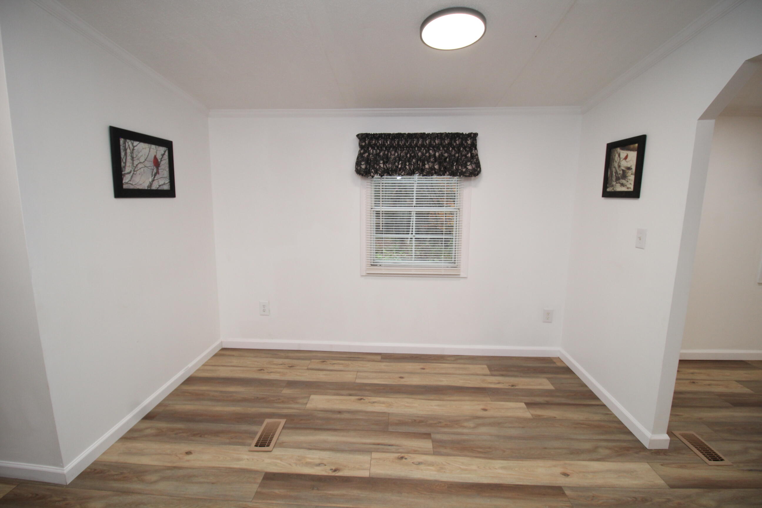 355 Howes Corner Road Turner, ME 04282 - Photo 11 of 35 11. Dining Area