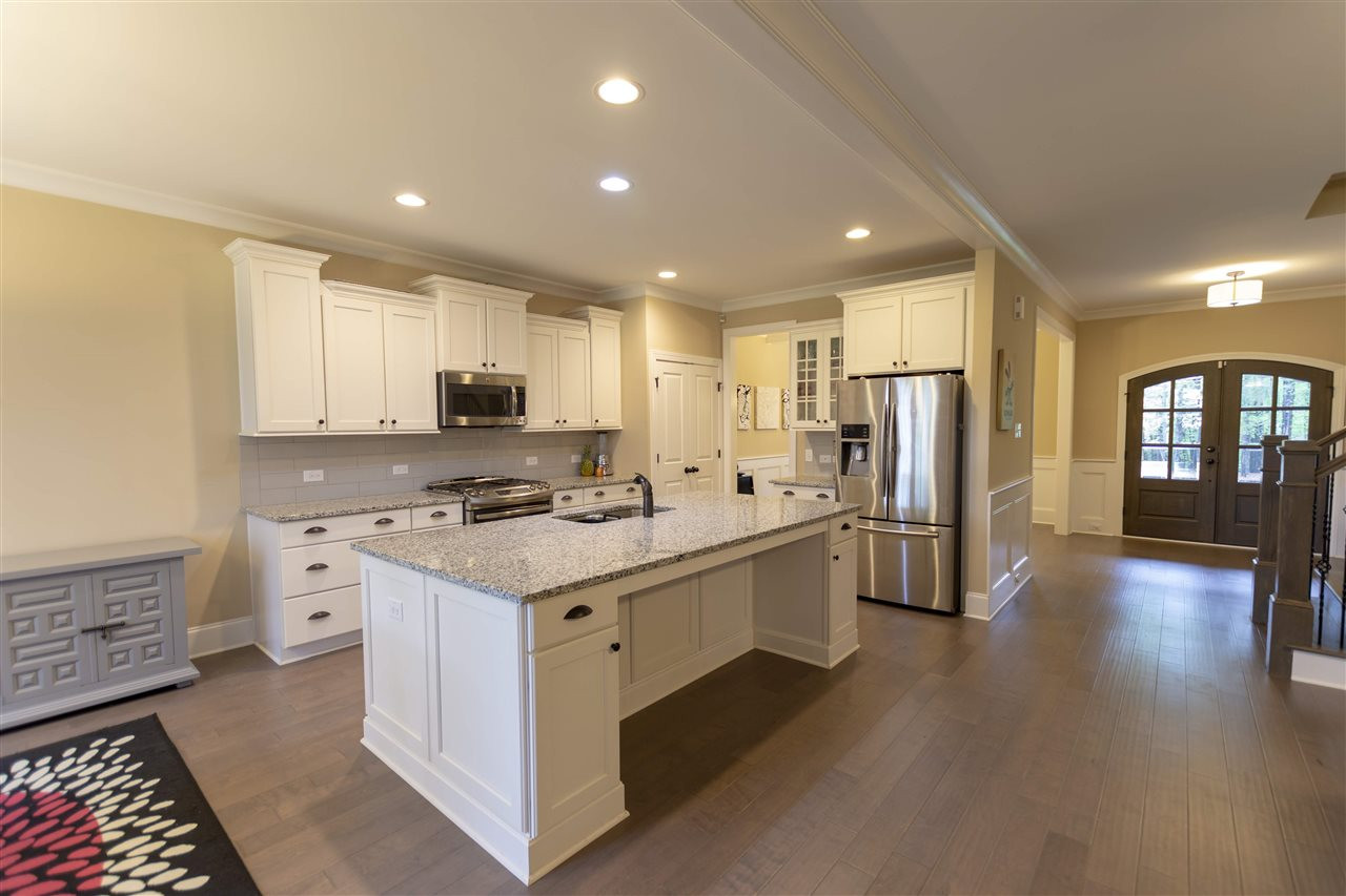 Large Island in the Kitchen