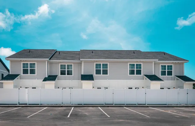 $319,900 | 821 Rebecca Lane, Unit 6D, Myrtle Beach, SC 29577