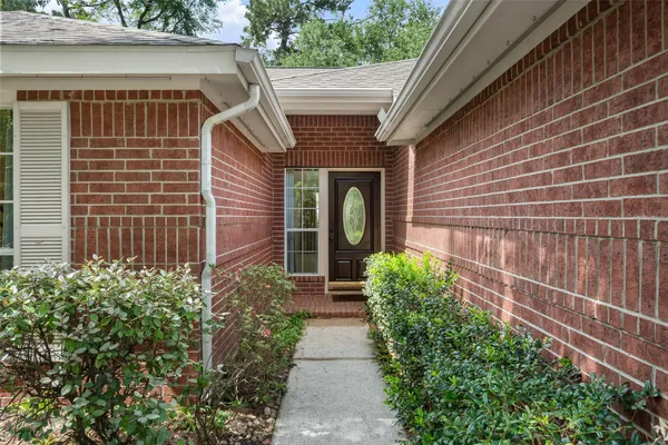 $365,000 | 15 Gold Leaf Place, The Woodlands, TX 77384