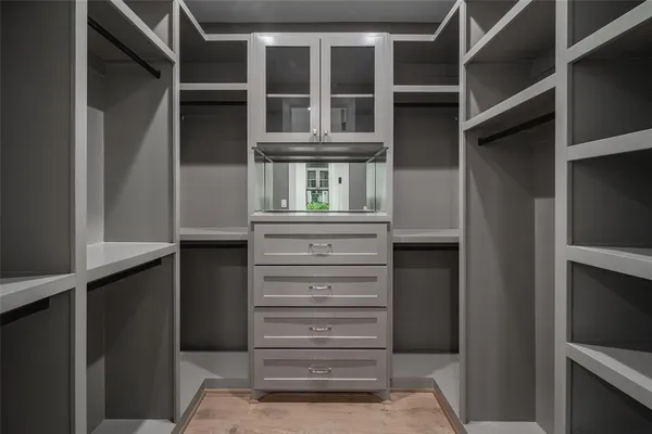 a view of walk in closet