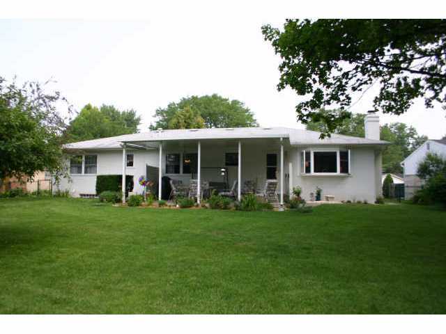 1921 Fairhaven Road Columbus, OH 43229 - Photo 2 of 5