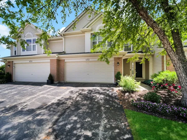 $274,900 | 452 Blue Springs Drive, Fox Lake, IL 60020