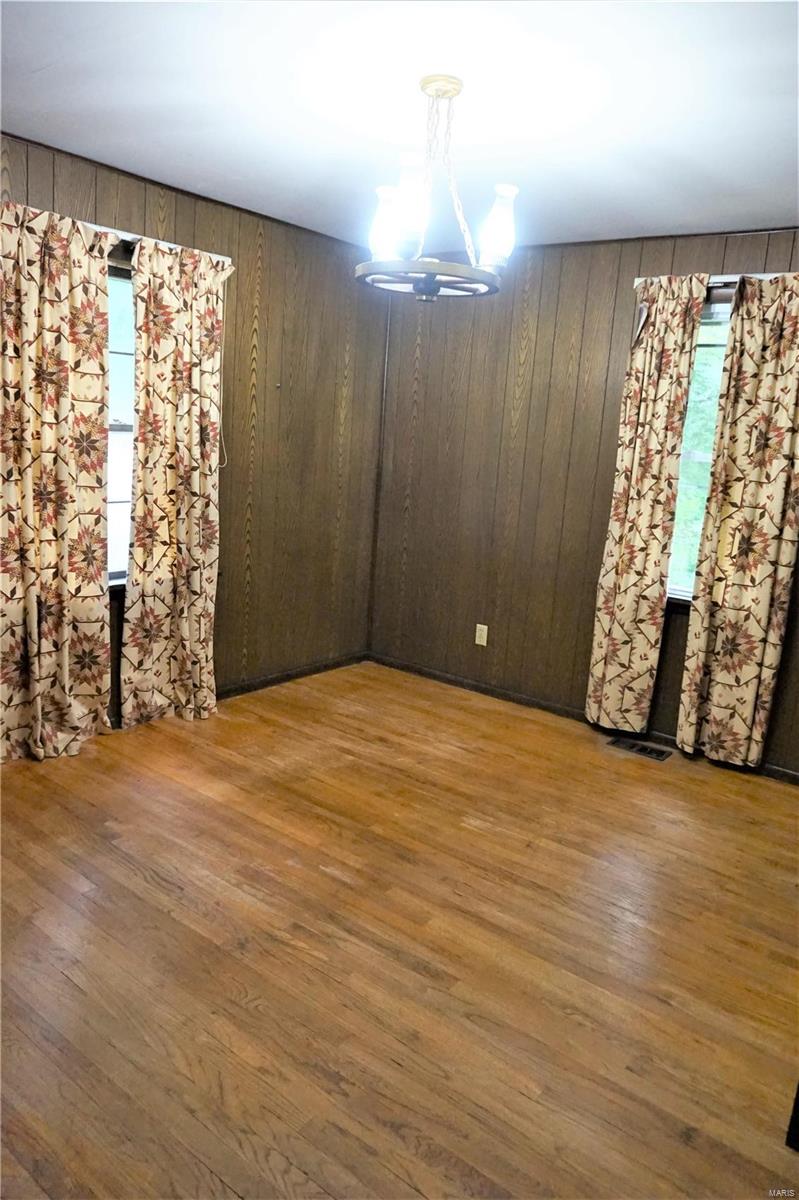 3043 Yaeger Road St. Louis, MO 63129 - Photo 10 of 17 Gallery Image 10