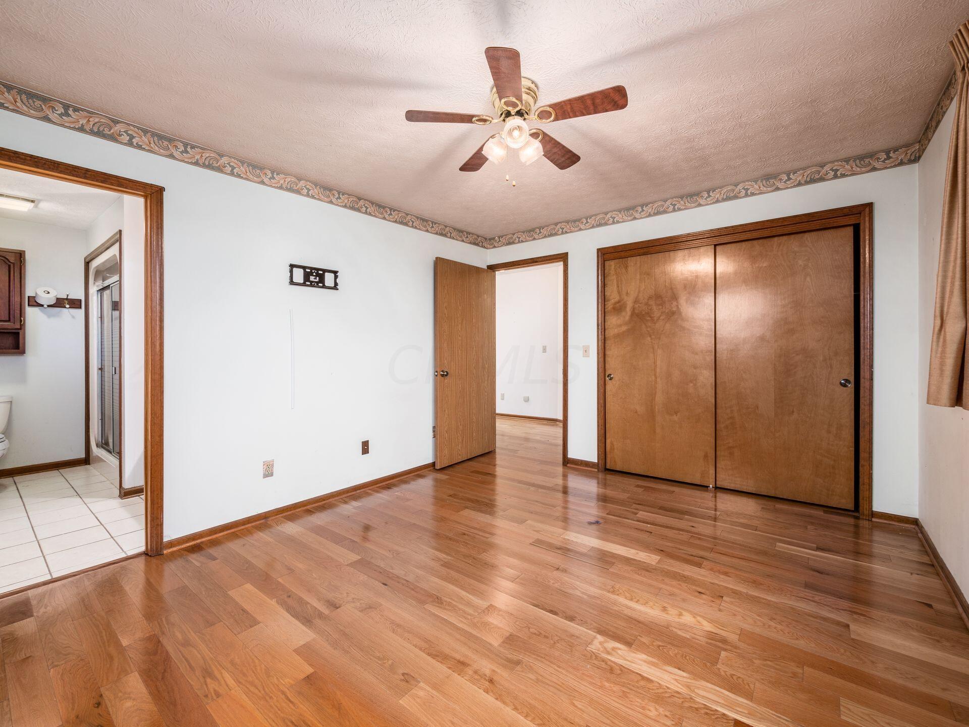788 Cheshire Road Sunbury, OH 43074 - Photo 20 of 30 View to Owners Full Bath & Hallway