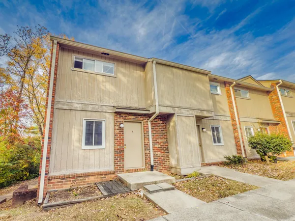 $1,200 | 5131 Overland Drive, Unit A, Roanoke, VA 24018