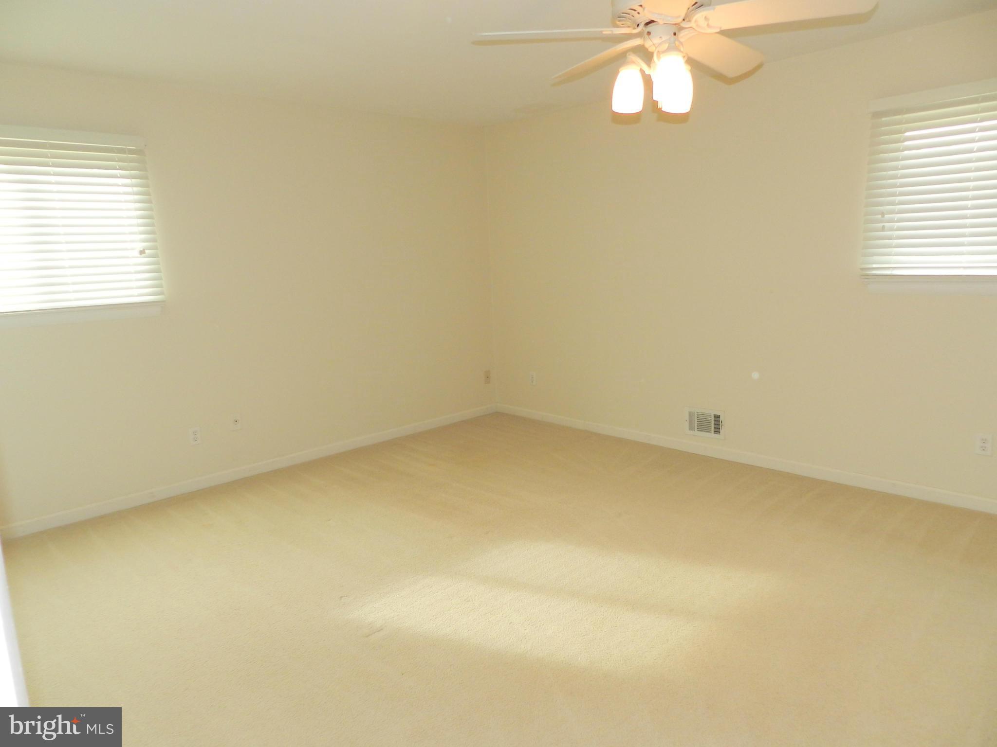 17116 Hoskinson Road Poolesville, MD 20837 - Photo 14 of 28 Bedroom (Master)