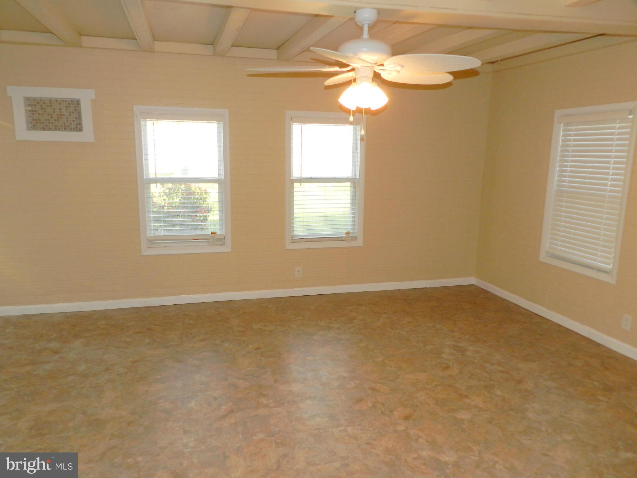 17116 Hoskinson Road Poolesville, MD 20837 - Photo 20 of 28 Interior (General)