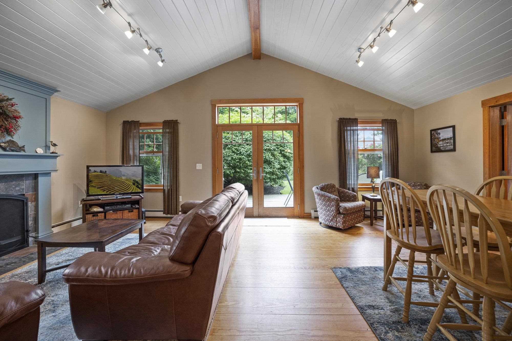 224 Wentworth Road New Castle, NH 03854 - Photo 12 of 37 Gallery Image 12