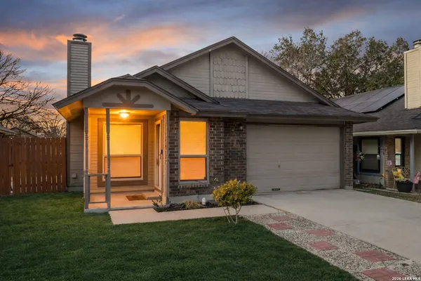 $1,600 | 12043 Stoney Crossing, San Antonio, TX 78247
