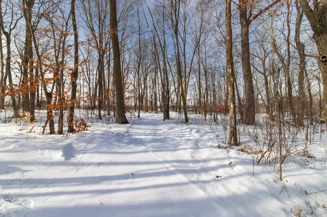 $300,000 | 40201 231st Avenue, Browerville, MN 56438