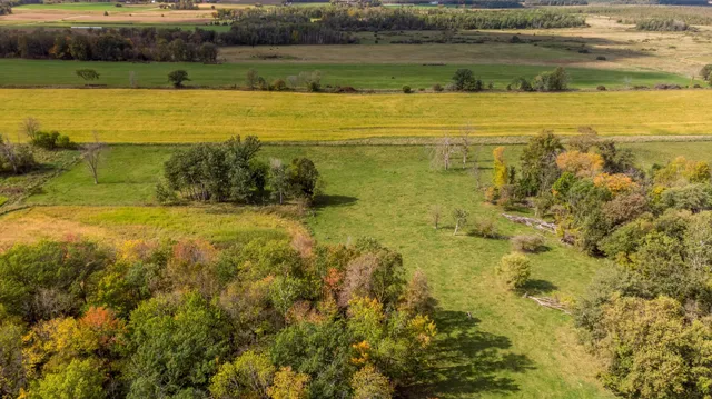 $300,000 | 40201 231st Avenue, Browerville, MN 56438