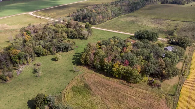 $300,000 | 40201 231st Avenue, Browerville, MN 56438