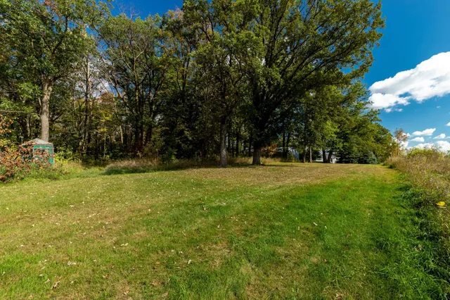 $300,000 | 40201 231st Avenue, Browerville, MN 56438