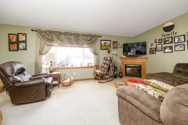 $300,000 | 40201 231st Avenue, Browerville, MN 56438