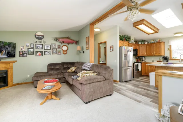 $300,000 | 40201 231st Avenue, Browerville, MN 56438