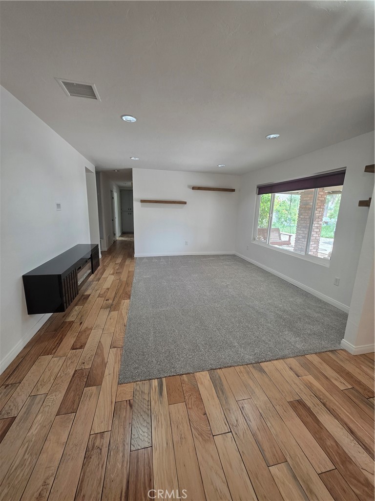 11542 Cornell Avenue Riverside, CA 92507 - Photo 10 of 33