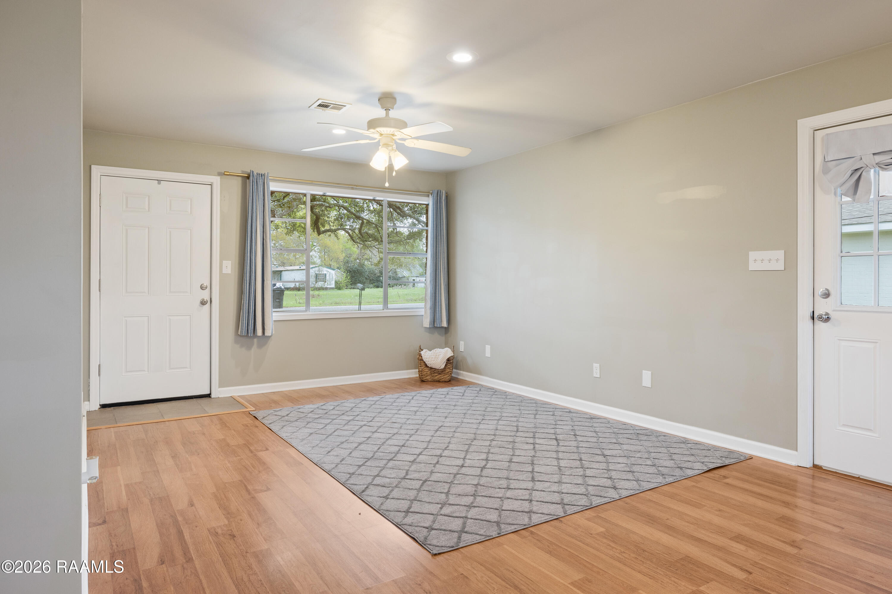 106 Reynosa Road Carencro, LA 70520 - Photo 4 of 21 106 Reynosa Carencro-3