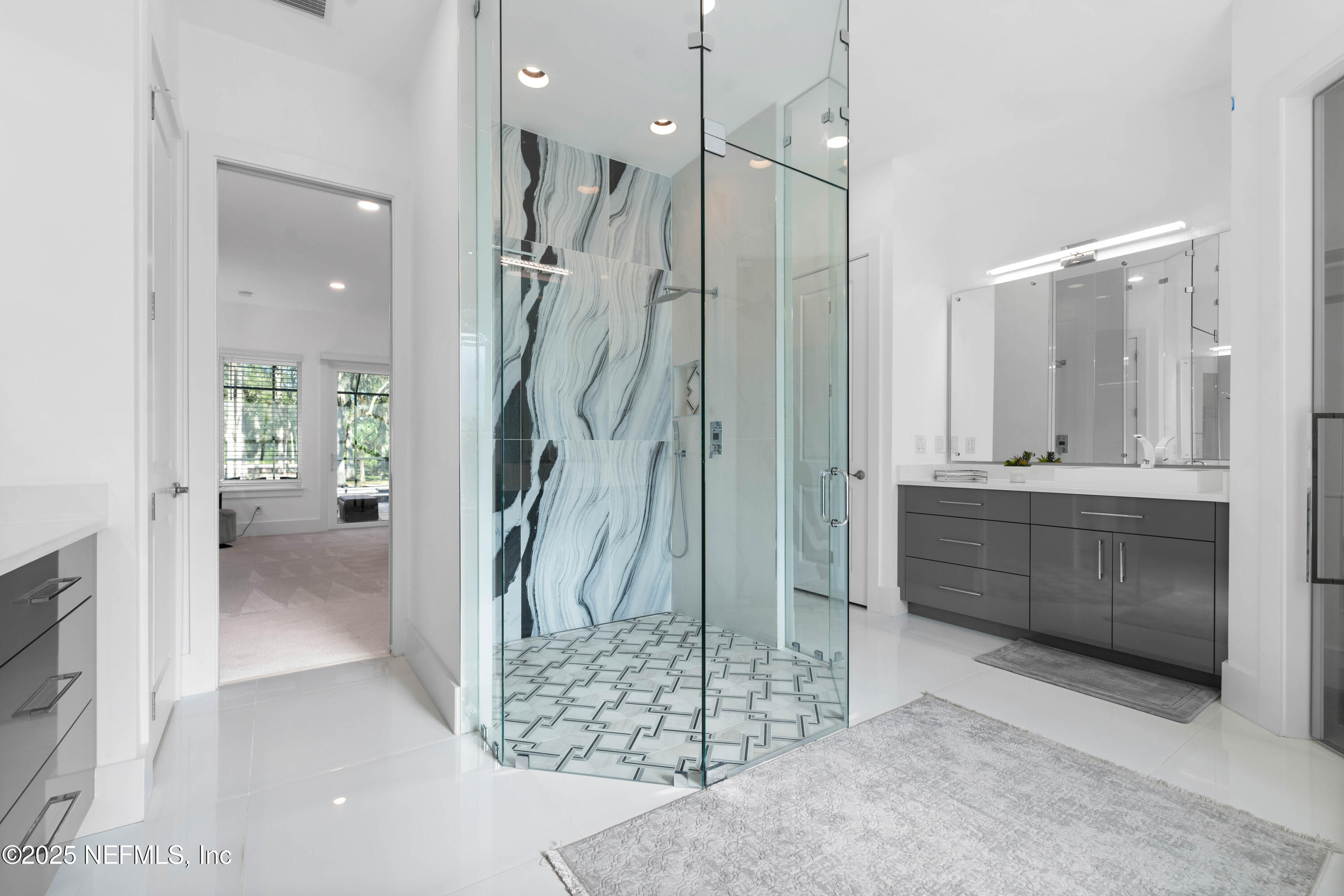 95494 Arbor Lane Fernandina Beach, FL 32034 - Photo 23 of 45 a view of a bathroom with mirror