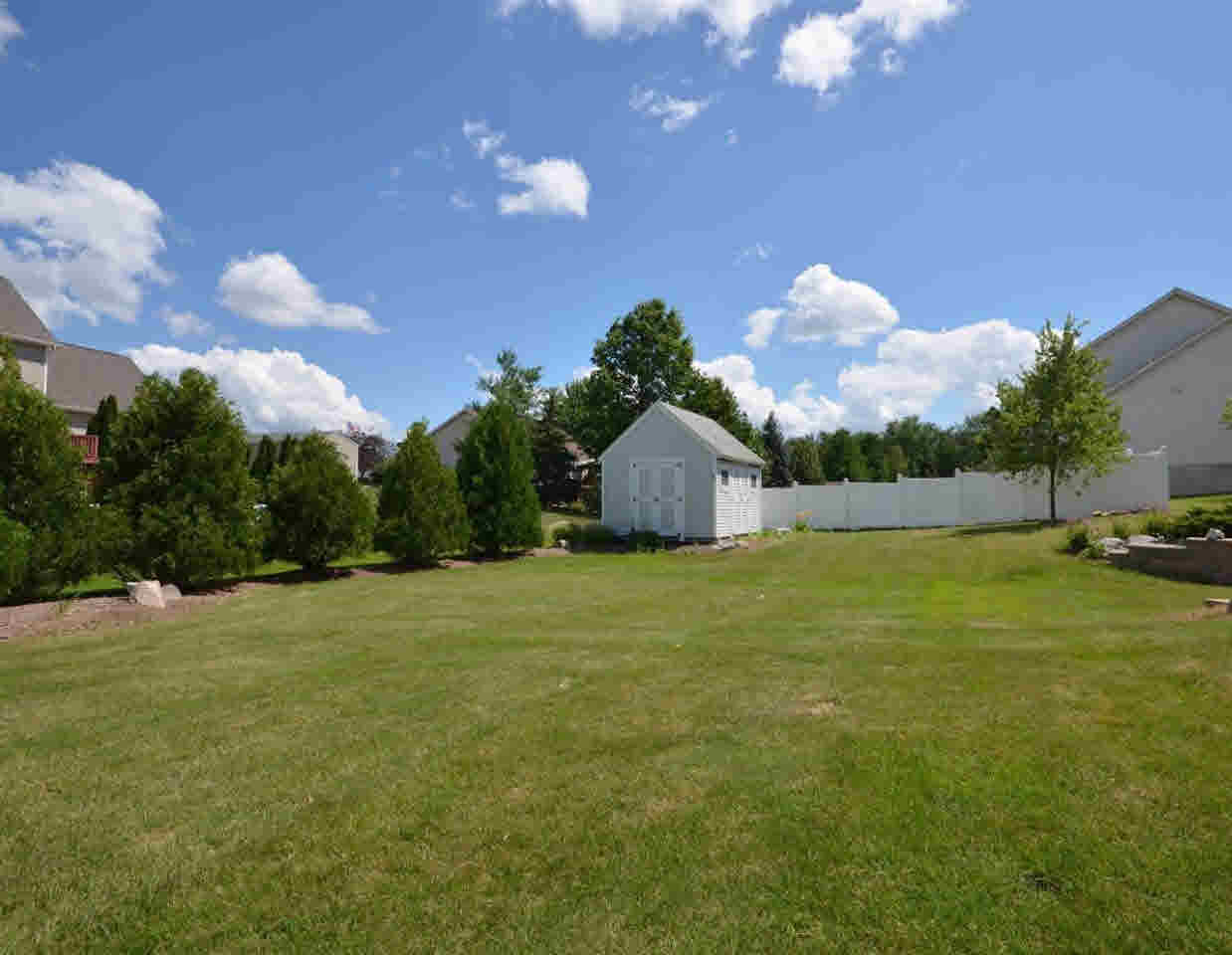 6535 Stonebrook Lane Flushing, MI 48433 - Photo 7 of 35 21348347-6.JPG