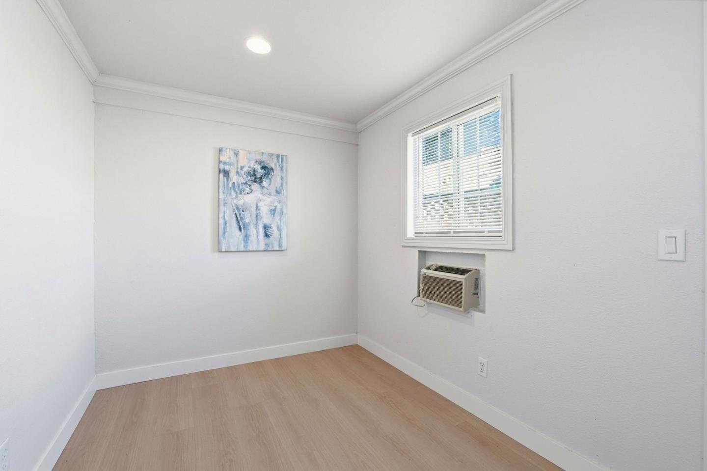 265 Brown Gables Road, Unit 11 Ben Lomond, CA 95005 - Photo 26 of 50 an empty room with a window