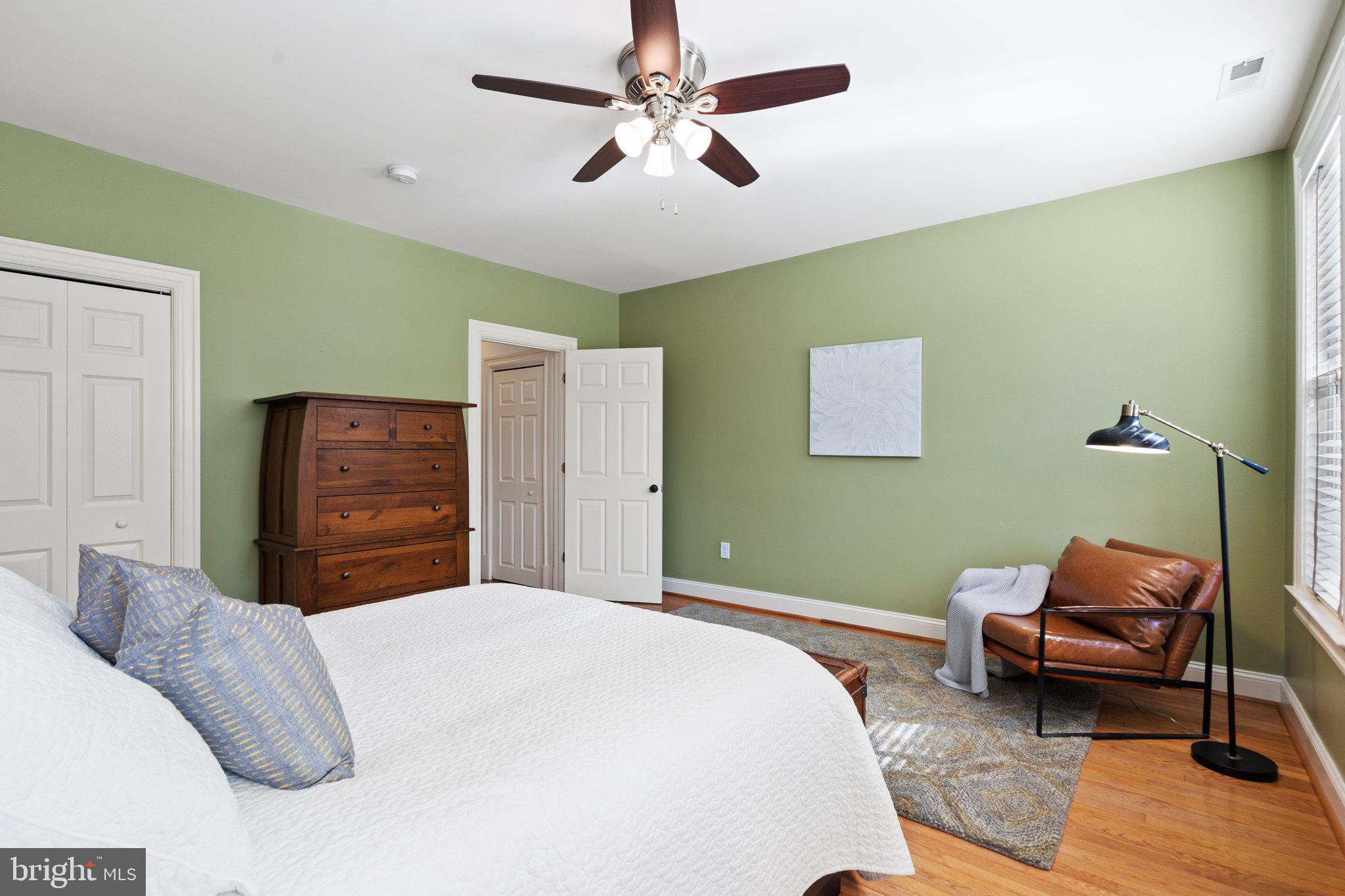 260 15th Street Southeast Washington, DC 20003 - Photo 27 of 41 Front bedroom