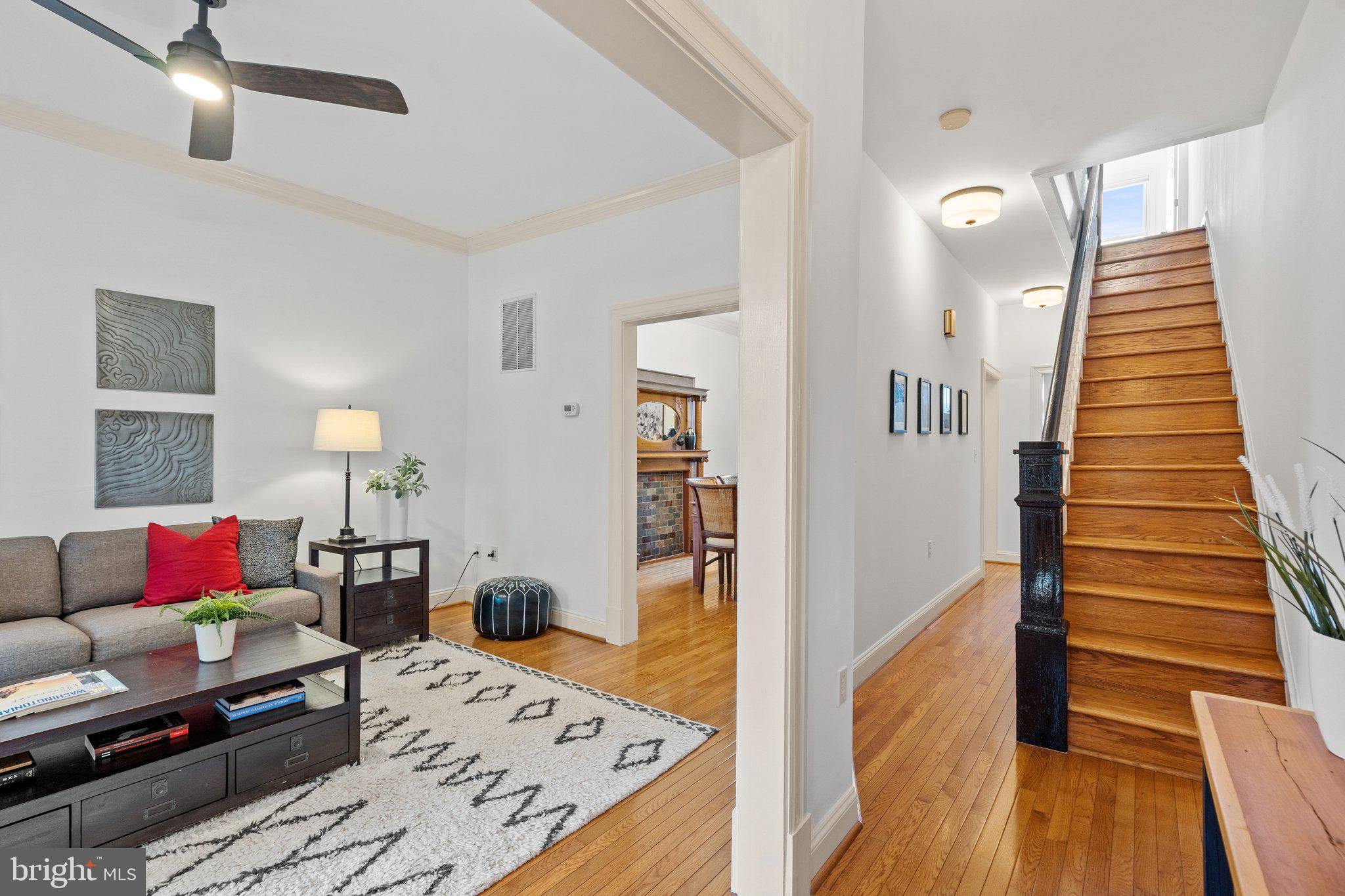 260 15th Street Southeast Washington, DC 20003 - Photo 6 of 41 Hardwood oak floors