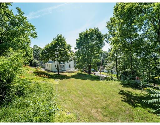 23 Locust Street Reading, MA 01867 - Photo 18 of 22 Gallery Image 18