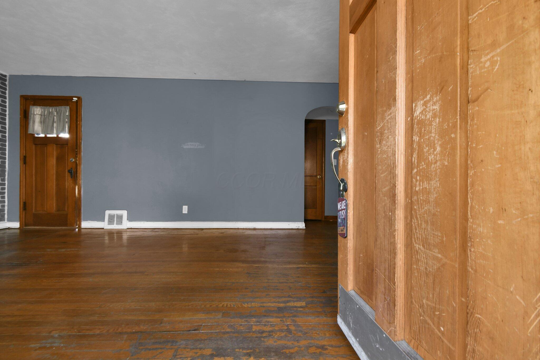 69 Demorest Road Columbus, OH 43204 - Photo 5 of 27 5-web-or-mls-69-demorest-rd