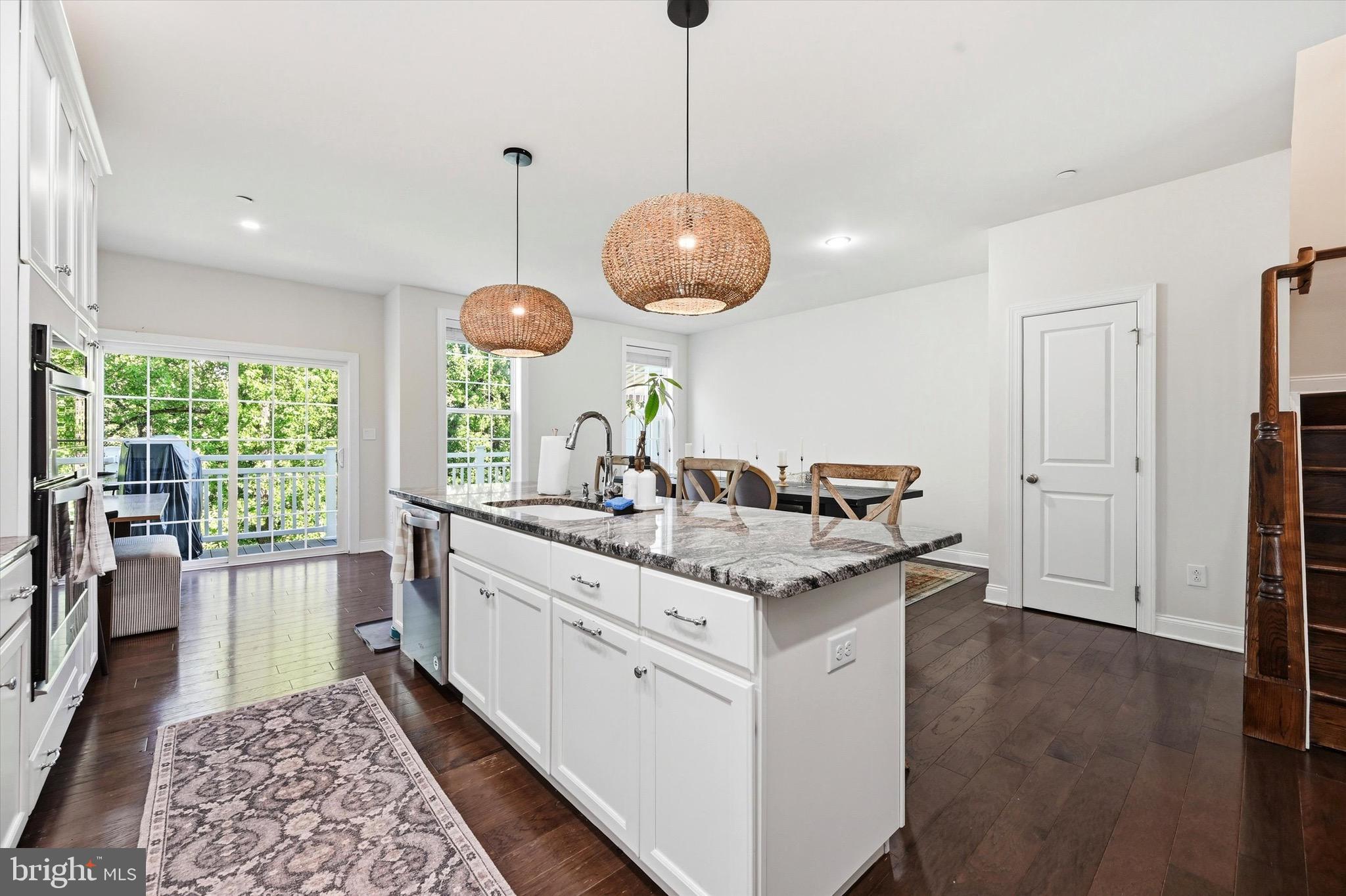 211 Corvus Circle, Unit 128 Springfield, PA 19064 - Photo 6 of 28 Island counter