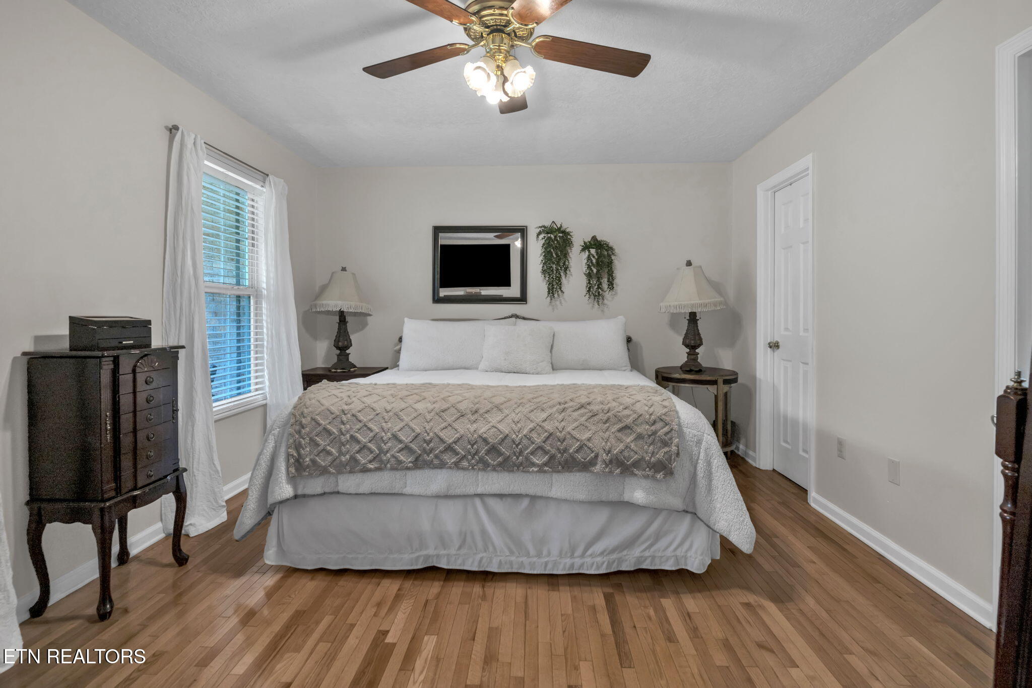 145 Grace Circle Clinton, TN 37716 - Photo 21 of 37 3-web-or-mls-145 Grace Circle-8976