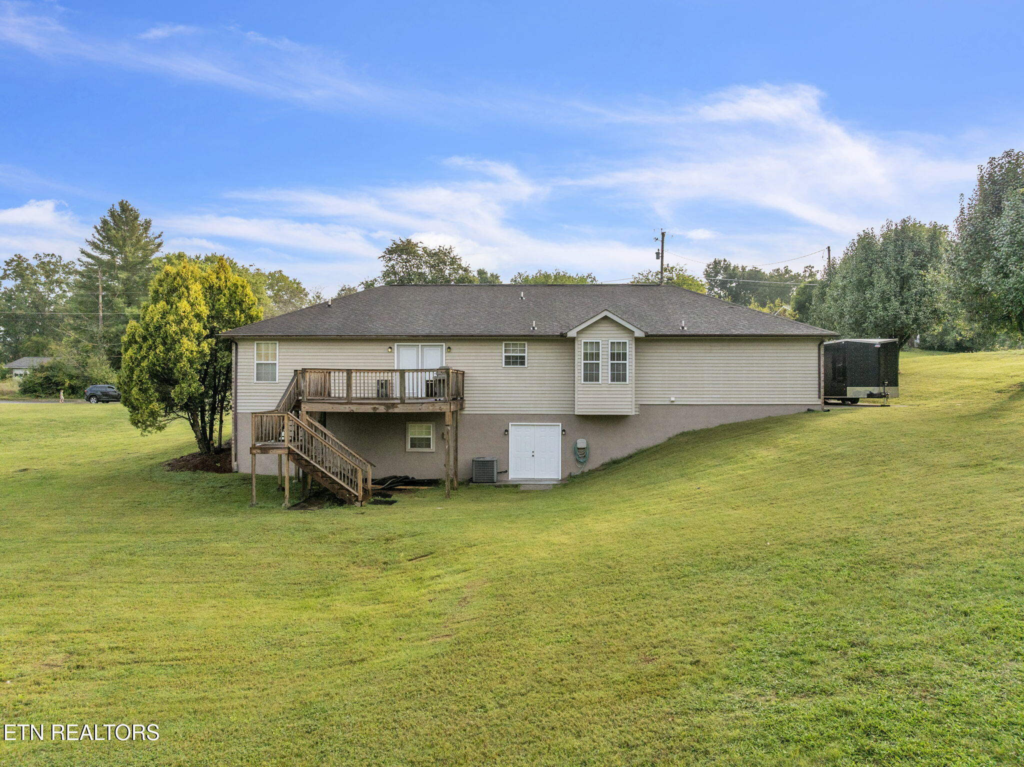 145 Grace Circle Clinton, TN 37716 - Photo 8 of 37 36-web-or-mls-145 Grace--16