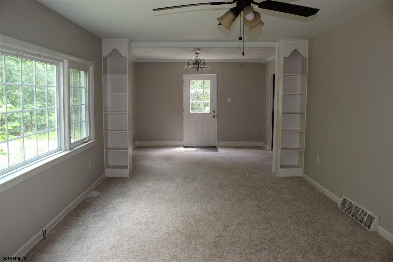 4621 Post Road Vineland, NJ 08360 - Photo 2 of 21