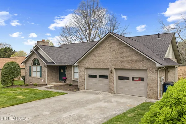 $439,900 | 3513 Greywolfe Drive, Knoxville, TN 37921