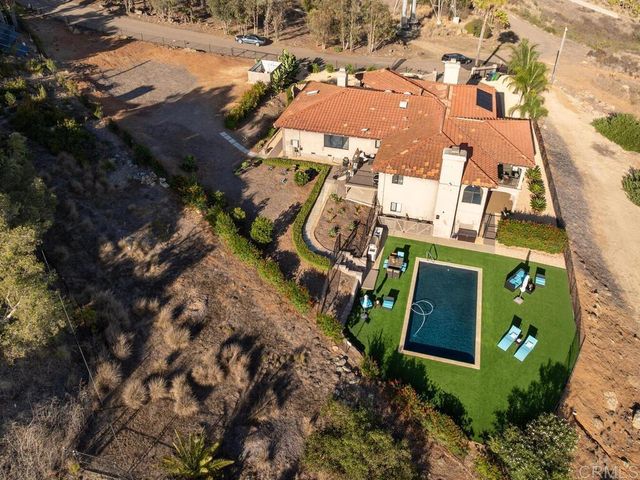 $4,000,000 | 7087 Rancho Santa Fe View Court, Rancho Santa Fe, CA 92067