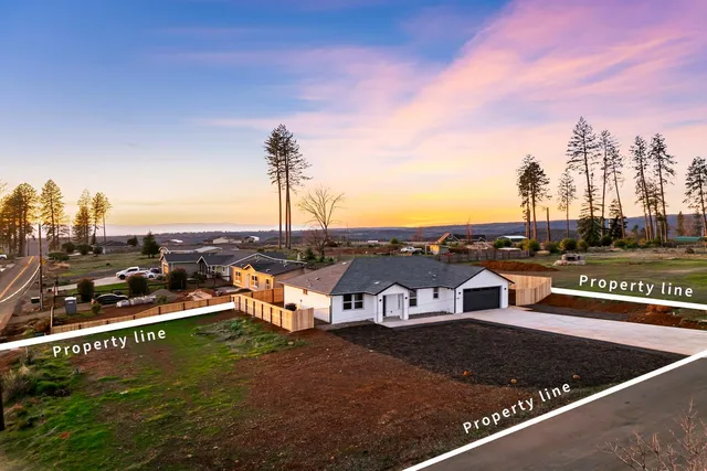a view of a lake with houses