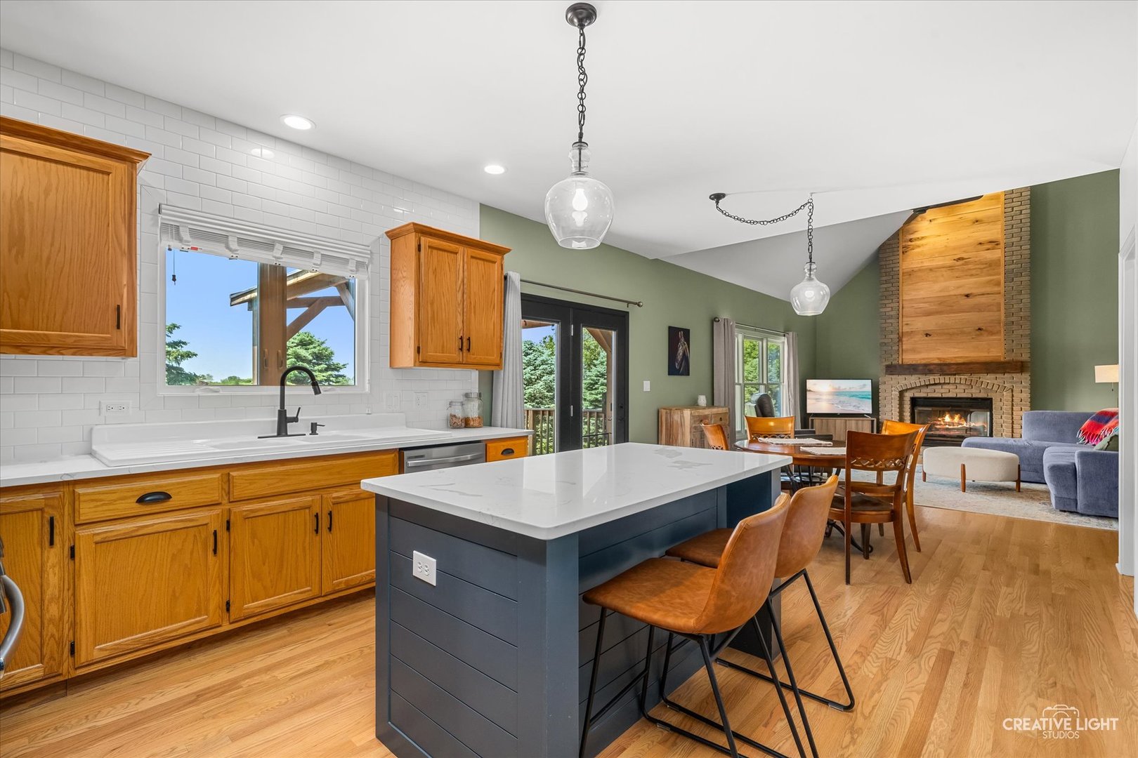 13495 Fennel Road Newark, IL 60541 - Photo 9 of 43 a large kitchen with a table and chairs in it