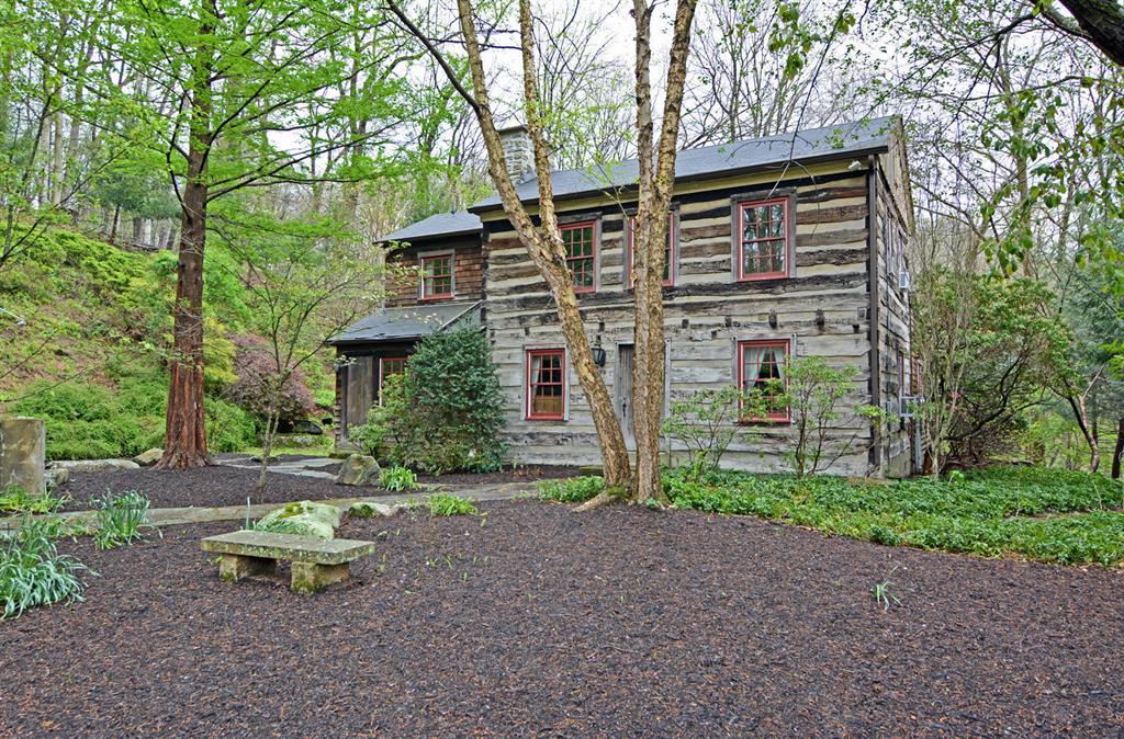 580 Old Mill Road Pittsburgh, PA 15238 - Photo 1 of 31 Gallery Image 1