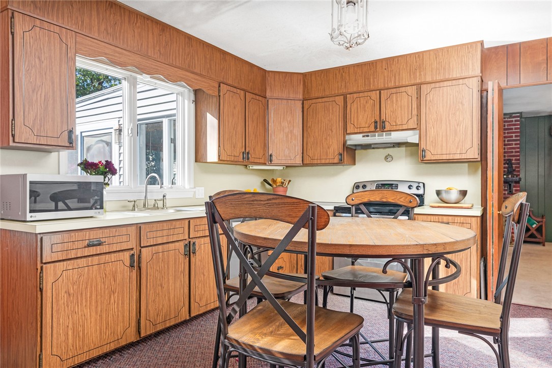 9 Cedar Crest Drive Westerly, RI 02891 - Photo 17 of 48