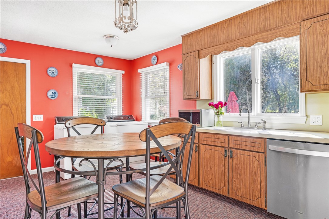 9 Cedar Crest Drive Westerly, RI 02891 - Photo 20 of 48