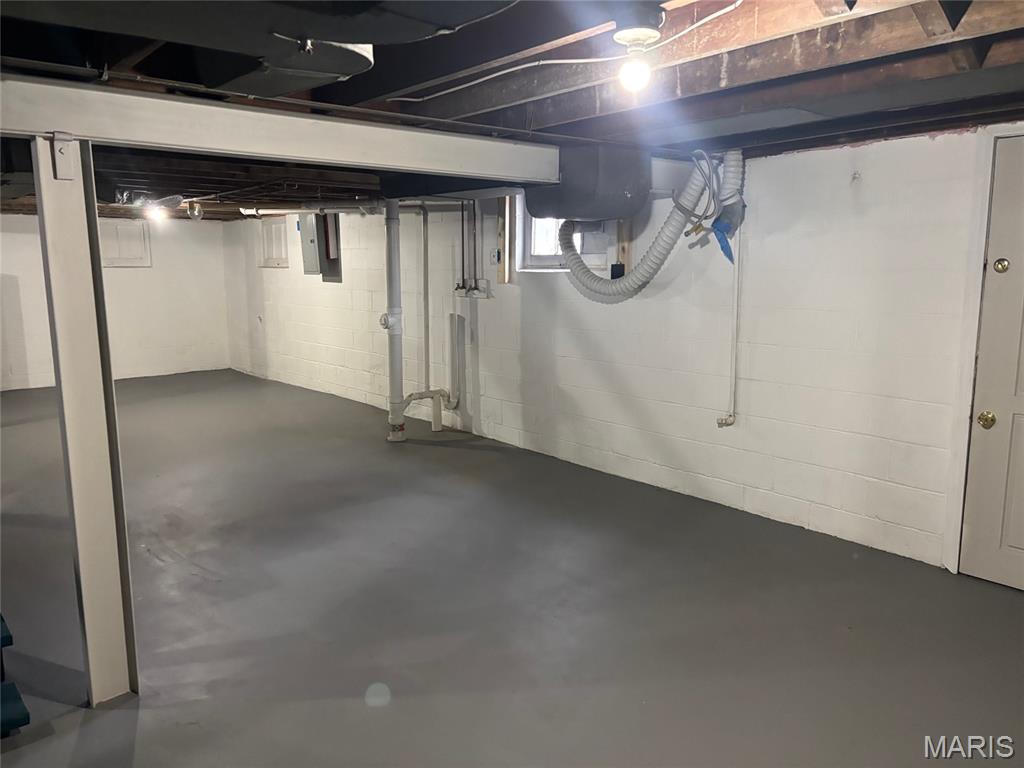 2555 Telegraph Road Mehlville, MO 63125 - Photo 24 of 37