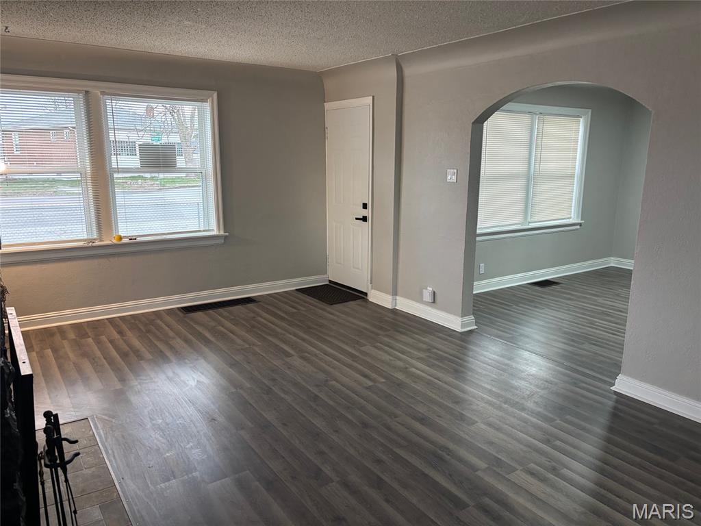 2555 Telegraph Road Mehlville, MO 63125 - Photo 9 of 37